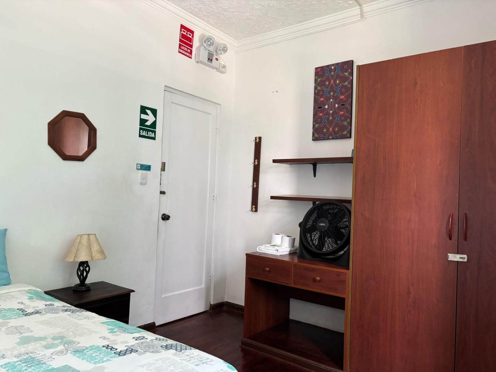 La Casona Azul Bed & Breakfast Lima Exterior photo